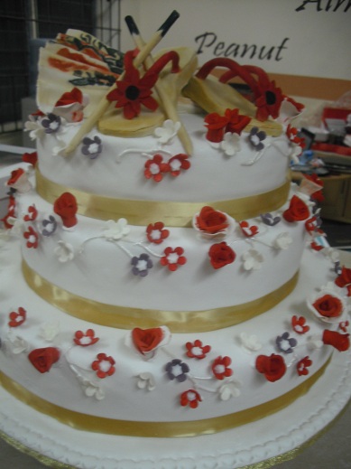 Oriental theme wedding cake Lily wedding cake